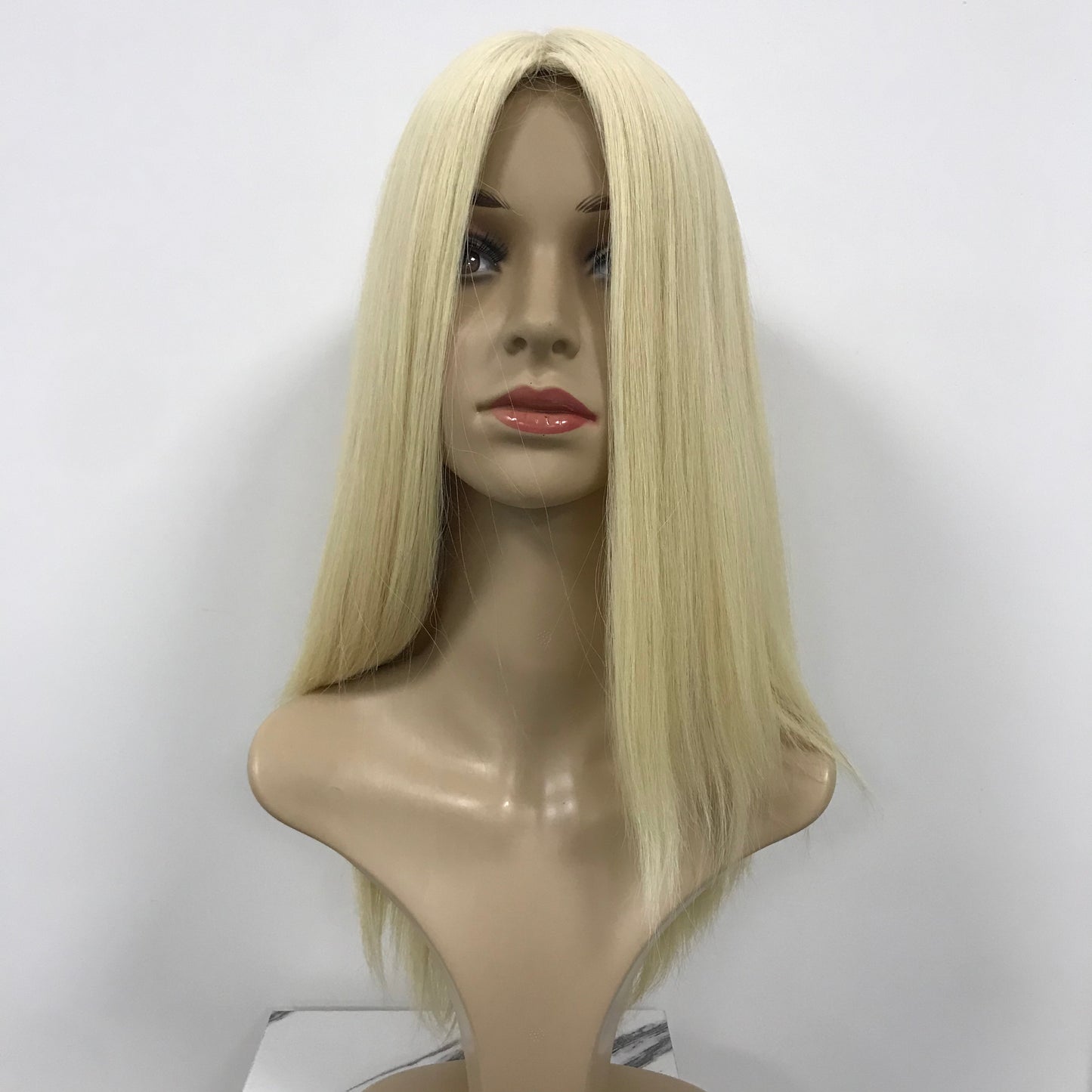 HIGHT QUALITY LIGHT HAIR NATURAL LOOKING SILK TOP WIG